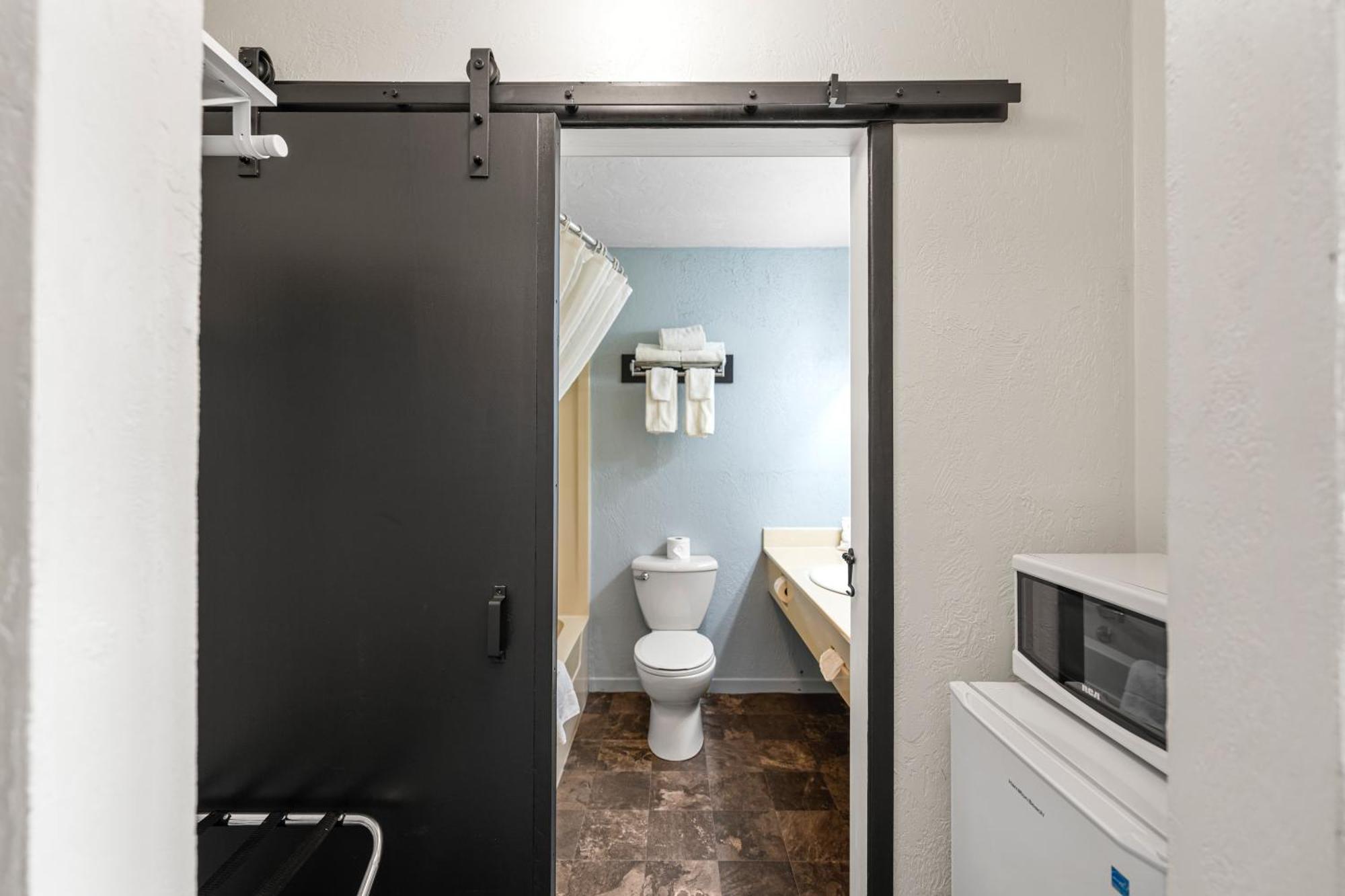 Shores Inn & Hotel Shediac Extérieur photo